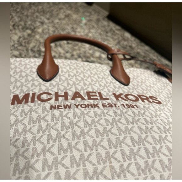 Michael Kors Tote - Picture 2 of 12